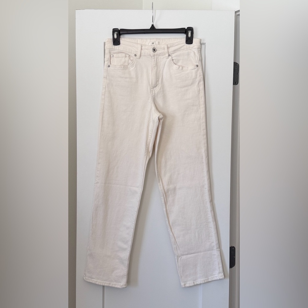 NWT H&M Women's High Rise Straight Leg Jeans, size 4, Creamy White